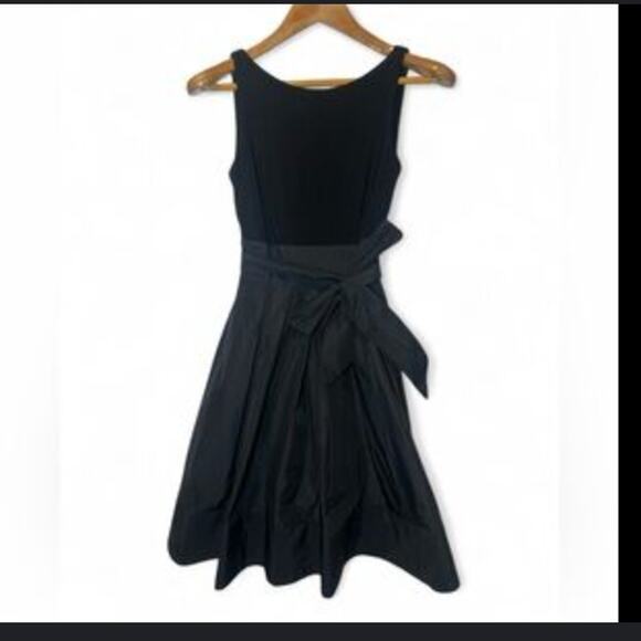 Lauren Ralph Lauren Black Fit & Flare Dress Size 2 Cocktail Party Bow Back - Picture 1 of 8